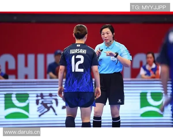 中国裁判首次亮相欧战赛场获国际足联盛赞彰显中国足球新形象