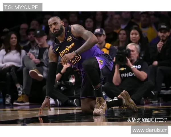 突发！詹姆斯宣布将离队，球迷不舍告别